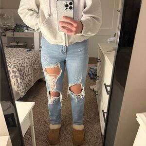 Distressed Light Blue Jeans